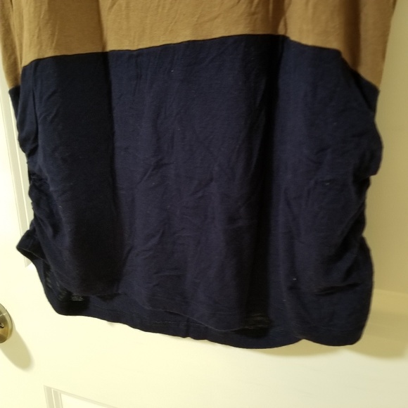 Top - Picture 2 of 3